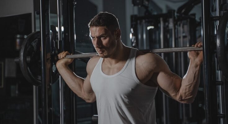 building muscle while eating maintaining a calorie deficit